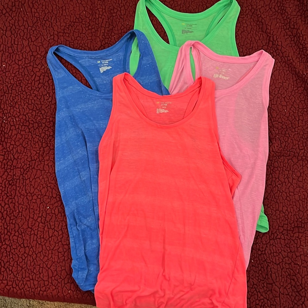 4 work out tank tops